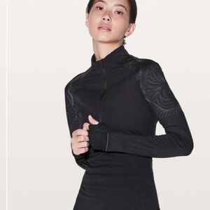 Lululemon Toasty Tech 1/2 Zip Black Embroidered Shoulder Top Size 4